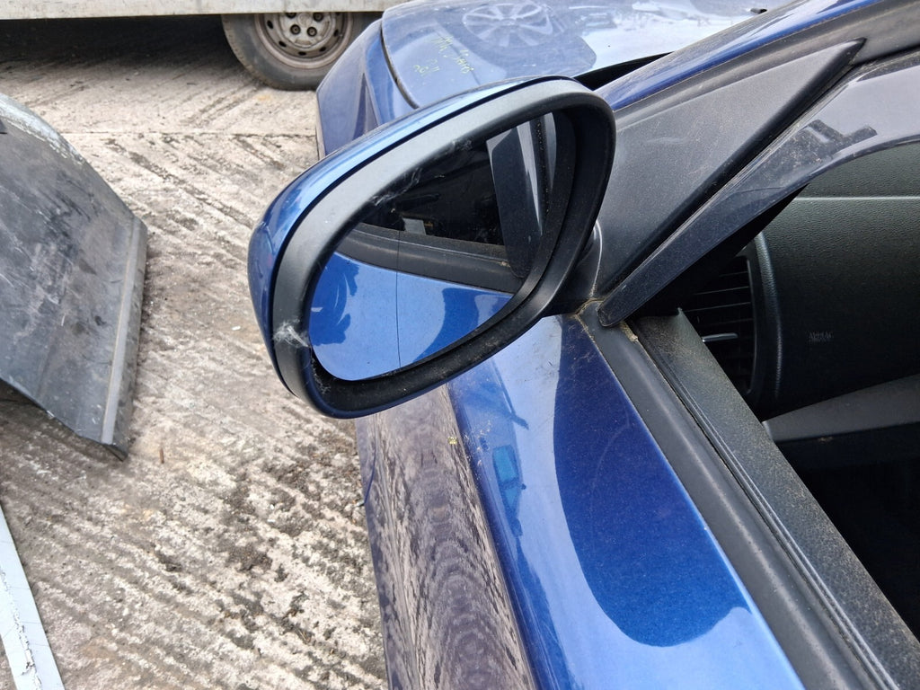 2011 BMW 1 SERIES NSF PASSENGER SIDE LEFT WING MIRROR BLUE
