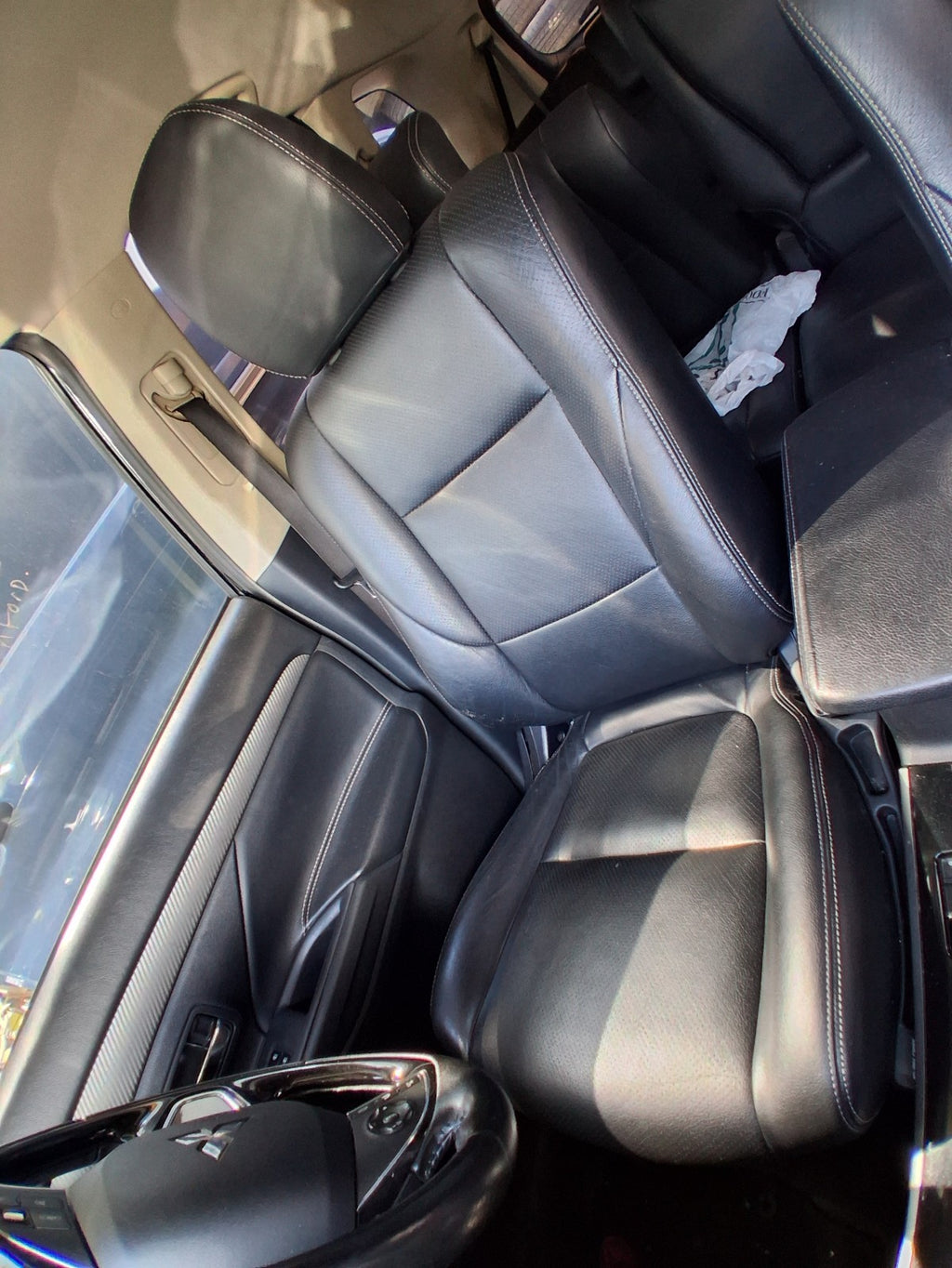 2018 MITSUBISHI OUTLANDER MK3 OSF DRIVER SIDE FRONT LEATHER COMPLETE SEAT