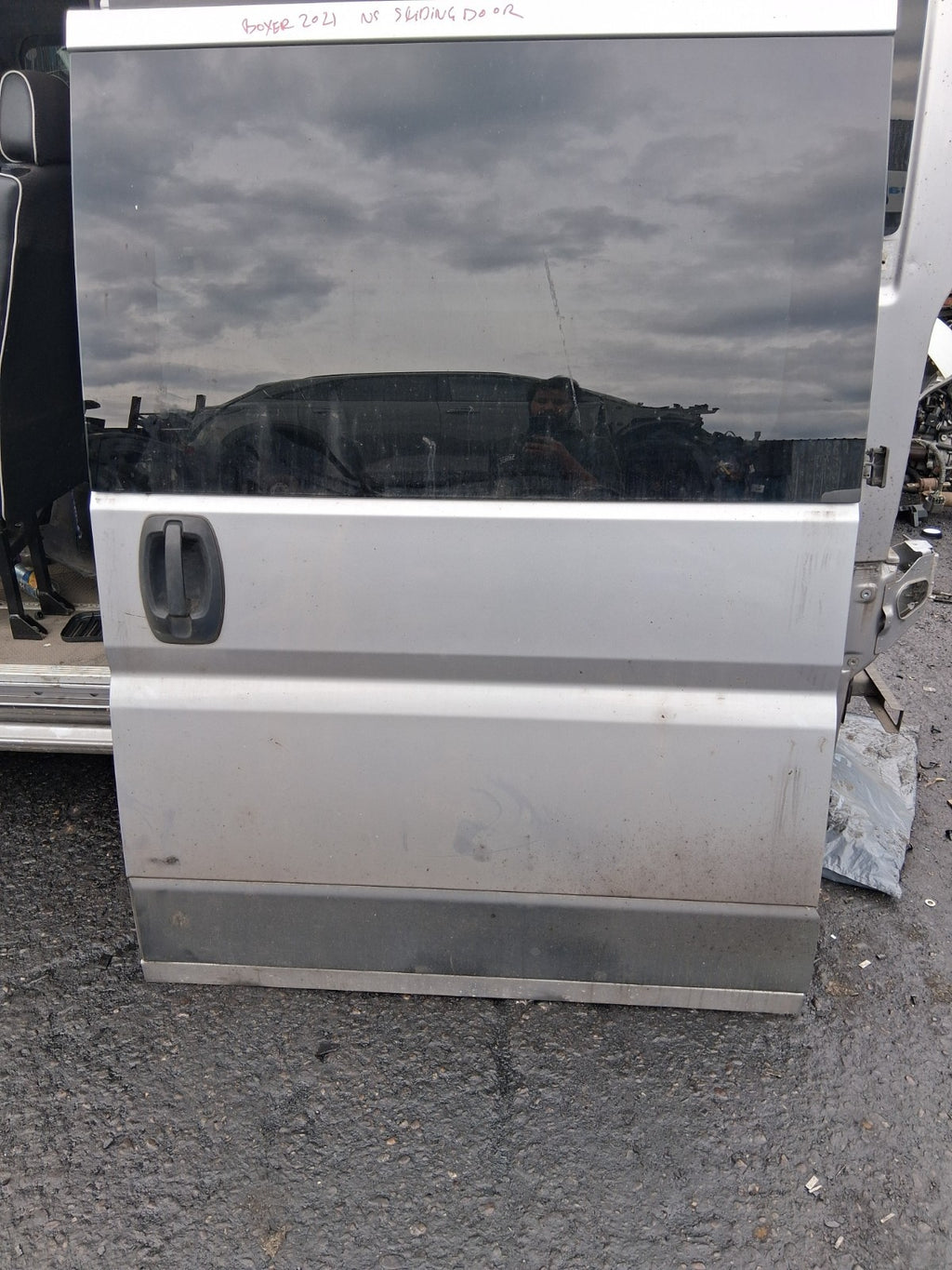 2021 PEUGEOT BOXER MK3 NSF PASSENGER SIDE COMPLETE SLIDING DOOR WITH GLASS GREY