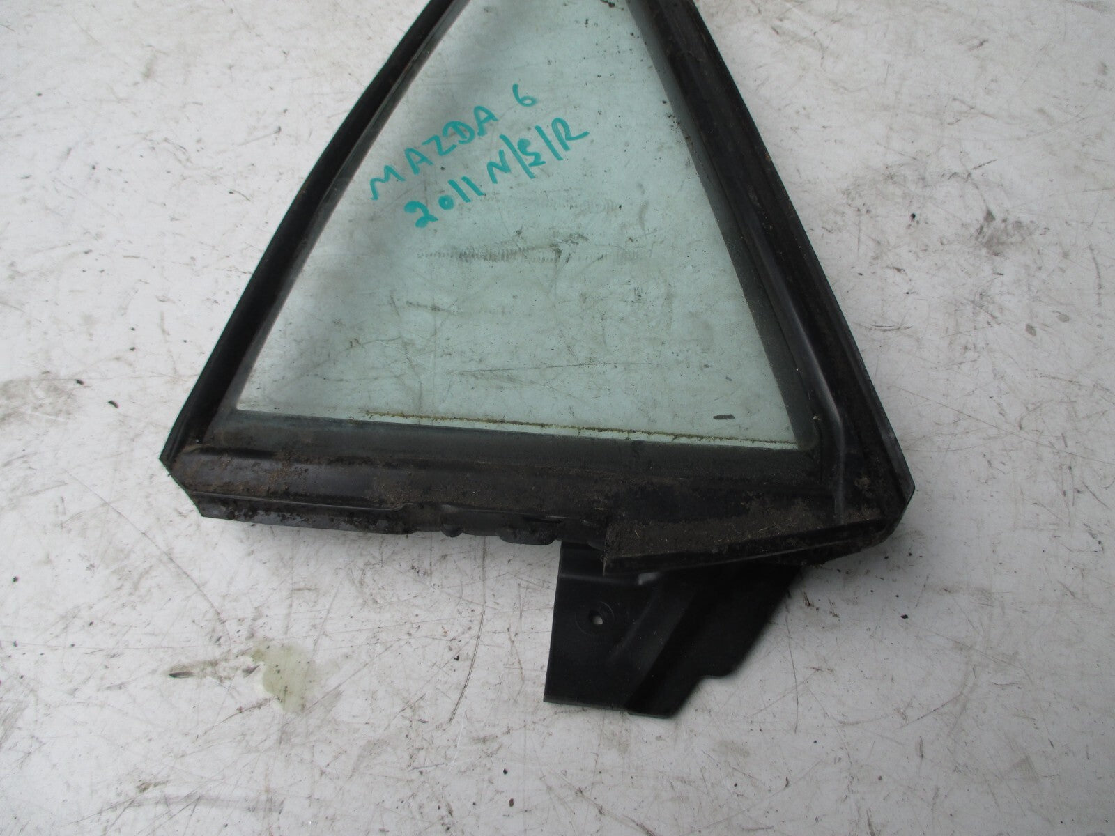 MAZDA 6 2011 NSR PASSENGER SIDE REAR QUARTER SMALL WINDOW GLASS 43R-00011