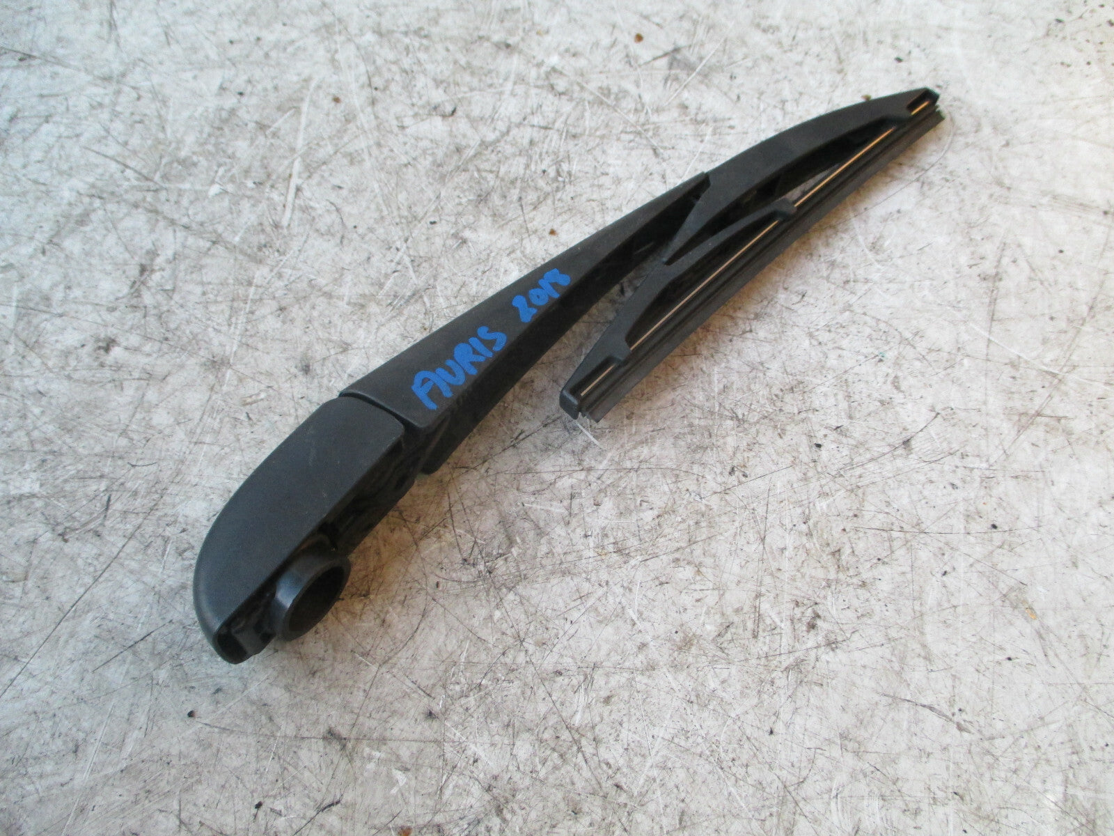 TOYOTA AURIS 2018 MK2 REAR WINDSCREEN WIPER ARM & BLADE