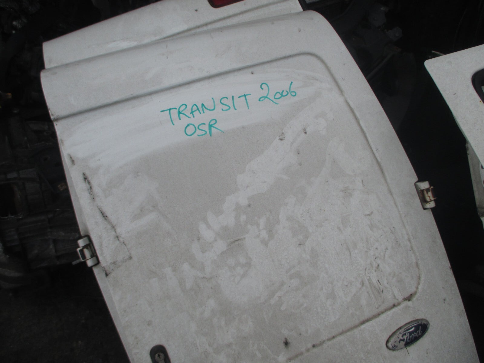 FORD TRANSIT CONNECT 2006 OSR DRIVER SIDE REAR DOOR WHITE