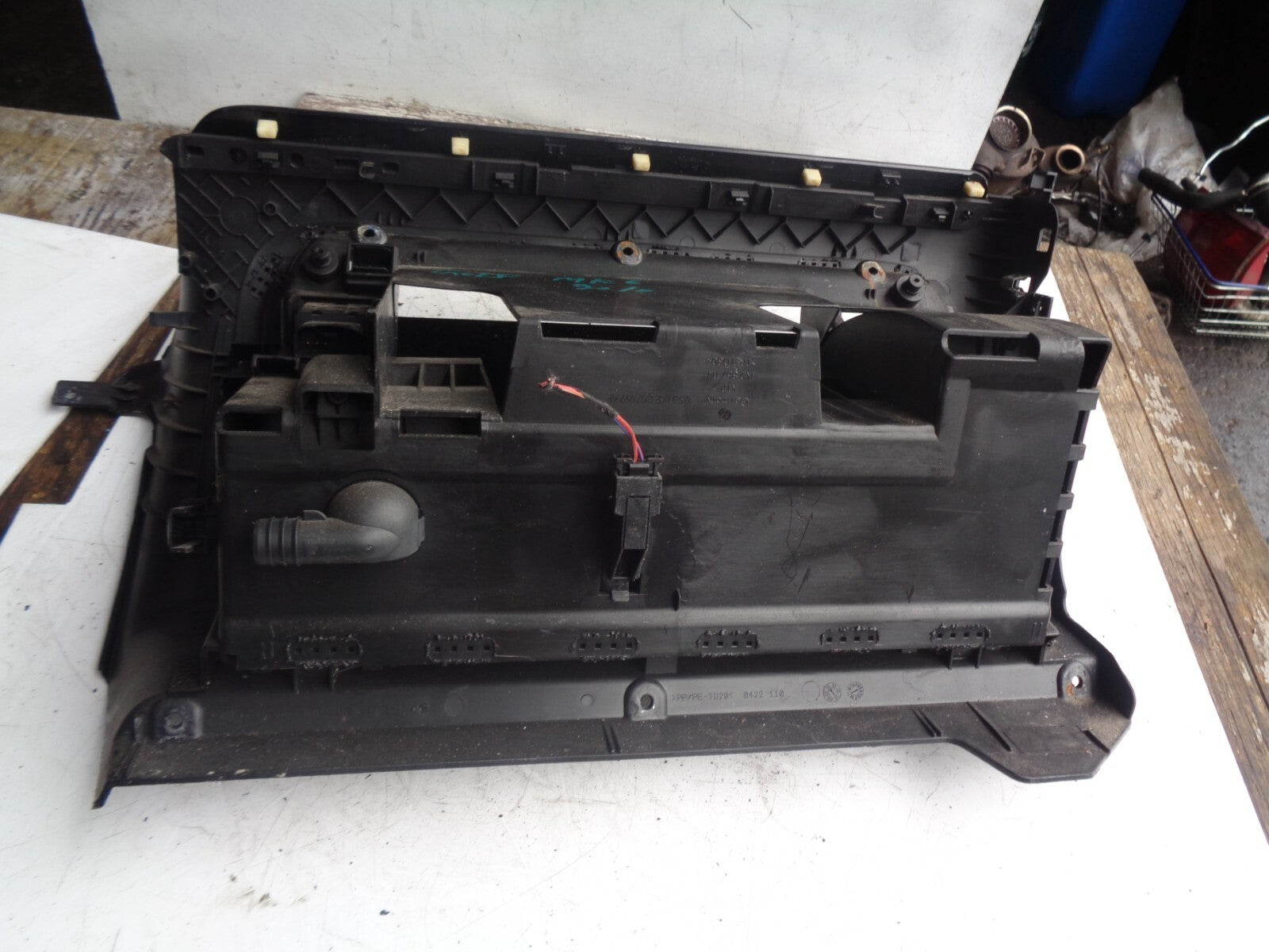 VW VOLKSWAGEN GOLF MK6 1.6 TDI GLOVEBOX STORAGE COMPARTMENT 1k2 857 097