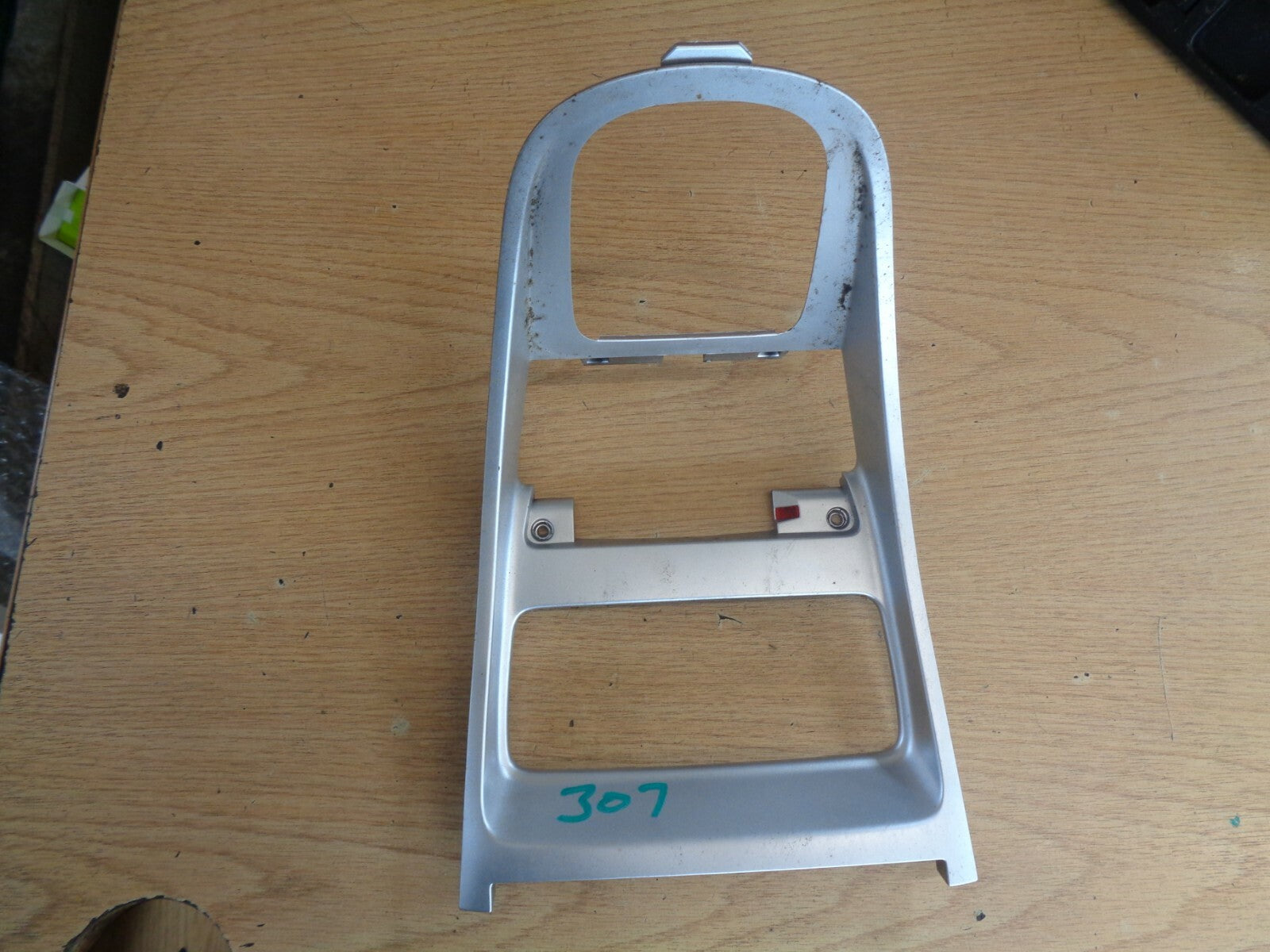 PEUGEOT 307 2006 HDI CENTRE CONSOLE GEAR STICK TRIM 9651943877