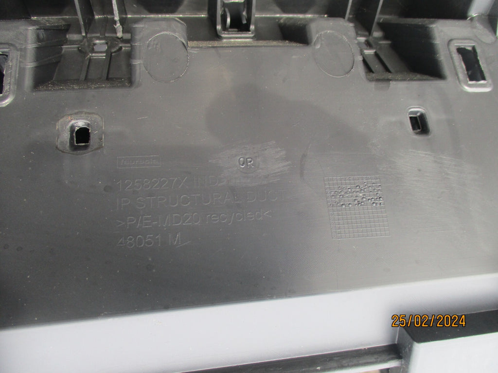 VAUXHALL VIVARO MK2 2017 FRONT INTERIOR BARE DAHBOARD PLASTIC PANEL