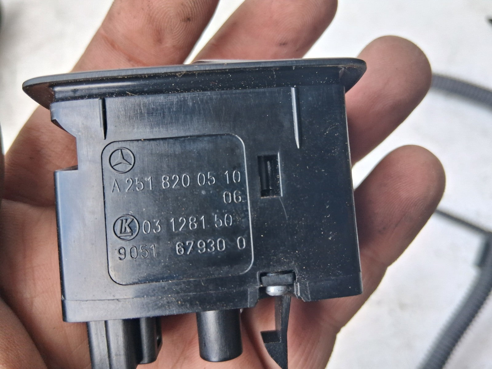 2008 MERCEDES B CLASS W245 NSF PASSENGER SIDE FRONT WINDOW SWITCH A2518200510