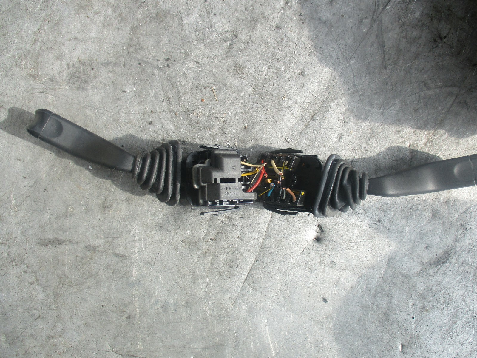 VAUXHALL ZAFIRA A HEADLIGHT WIPER STALKS SWITCHES 90560990