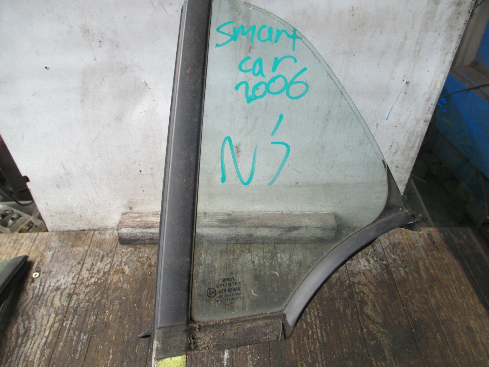 SMART CAR FORTWO COUPE 2006 NS PASSENGER SIDE DOOR QUARTER GLASS