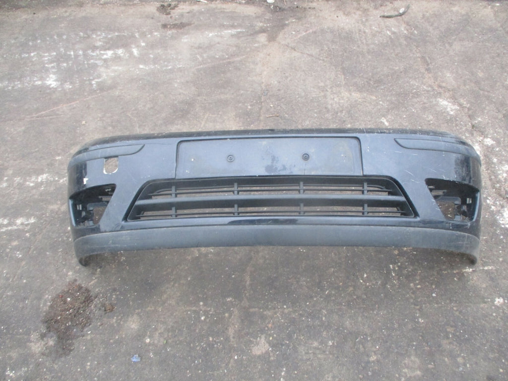 FORD FOCUS MK2 2005 FRONT BUMPER BLACK