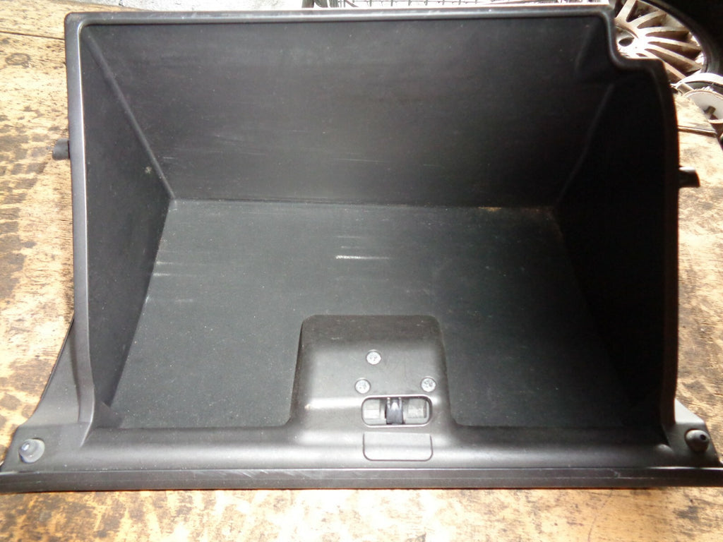 MAZDA RX-8 2007 192 PS COUPE 4 DOOR GLOVE BOX F151 64 161
