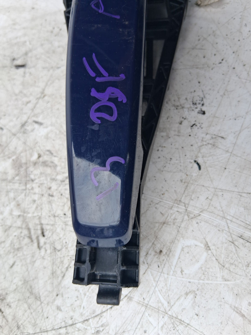 2013 VAUXHALL ASTRA J OSF DRIVER SIDE FRONT RIGHT EXTERIOR DOOR HANDLE