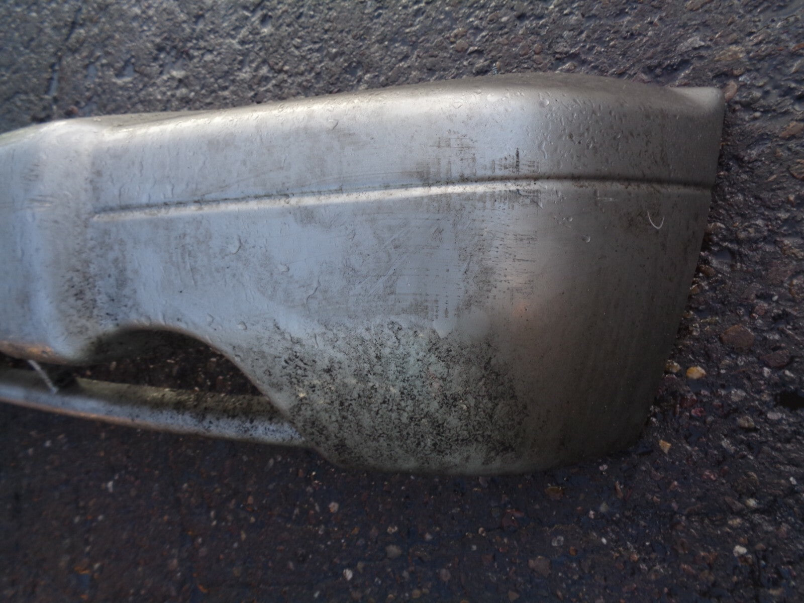 KIA SPORTAGE MK1 2001 COMPLETE FRONT BUMPER SILVER