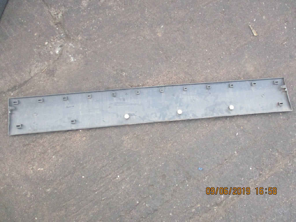 MERCEDES SPRINTER W906 OS DRIVER SIDE DOOR MOULDING TRIM A9066900862