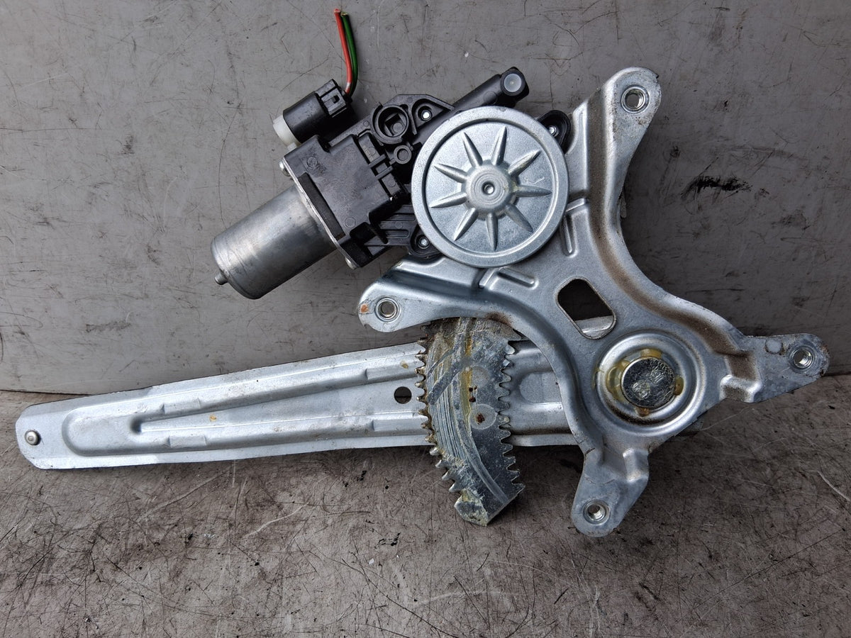 SUZUKI SWIFT MK3 2016 OSR DRIVER SIDE REAR RIGHT WINDOW MOTOR & REGULATOR