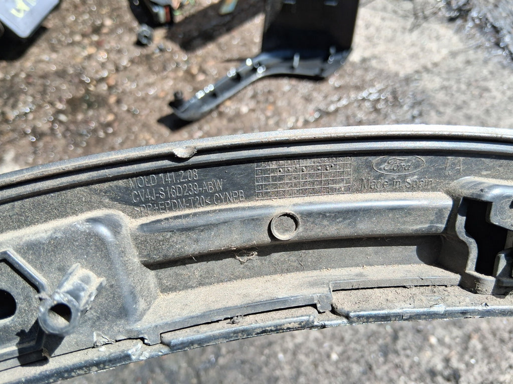 2013 FORD KUGA MK2 NSF PASSENGER SIDE WHEEL ARCH TRIM WITH SENSORS CV4JS16D239
