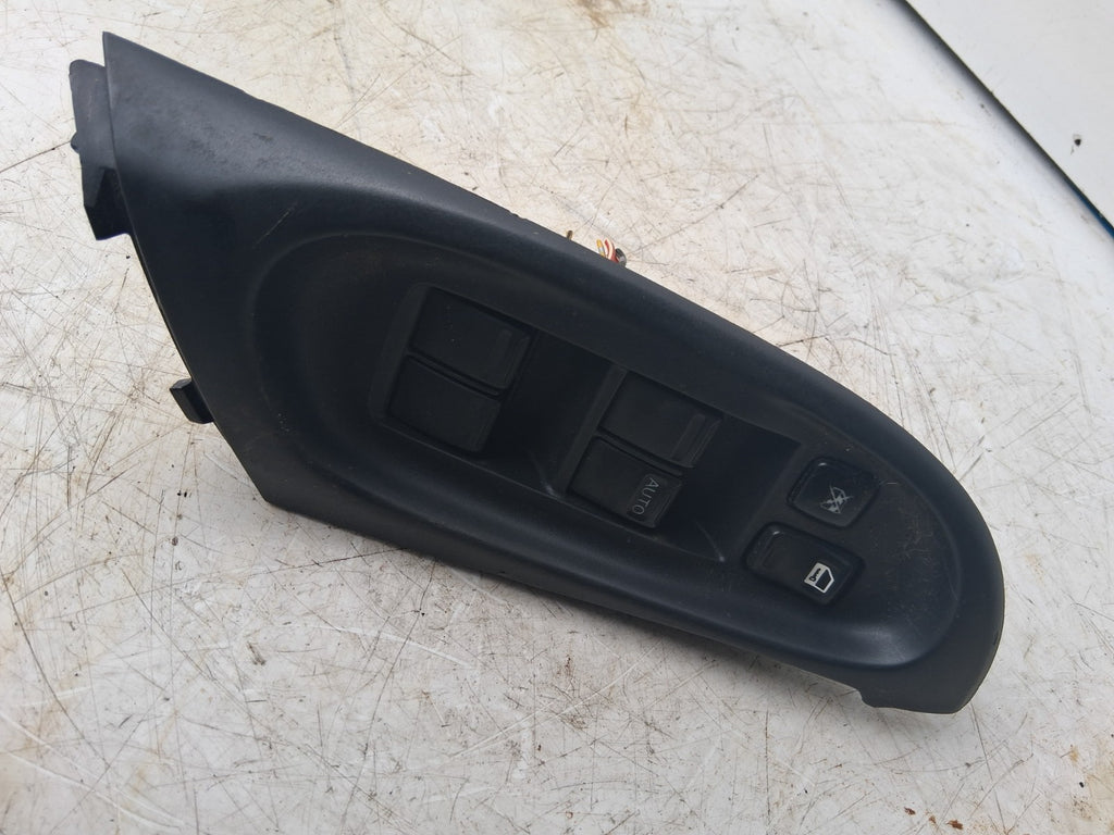 2005 NISSAN ALMERA OSF OFF DRIVER RIGHT SIDE FRONT WINDOW SWITCHES