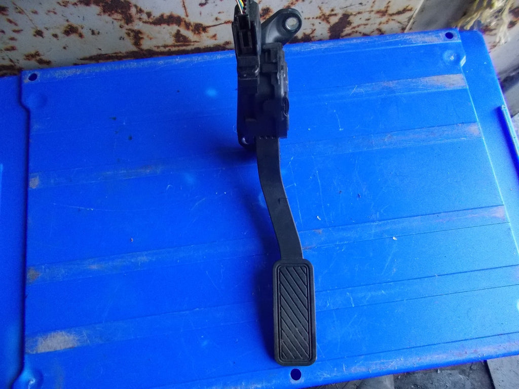 2015 FORD FIESTA MK6 ACCELERATOR TROTTLE PEDAL 8V219F836AB