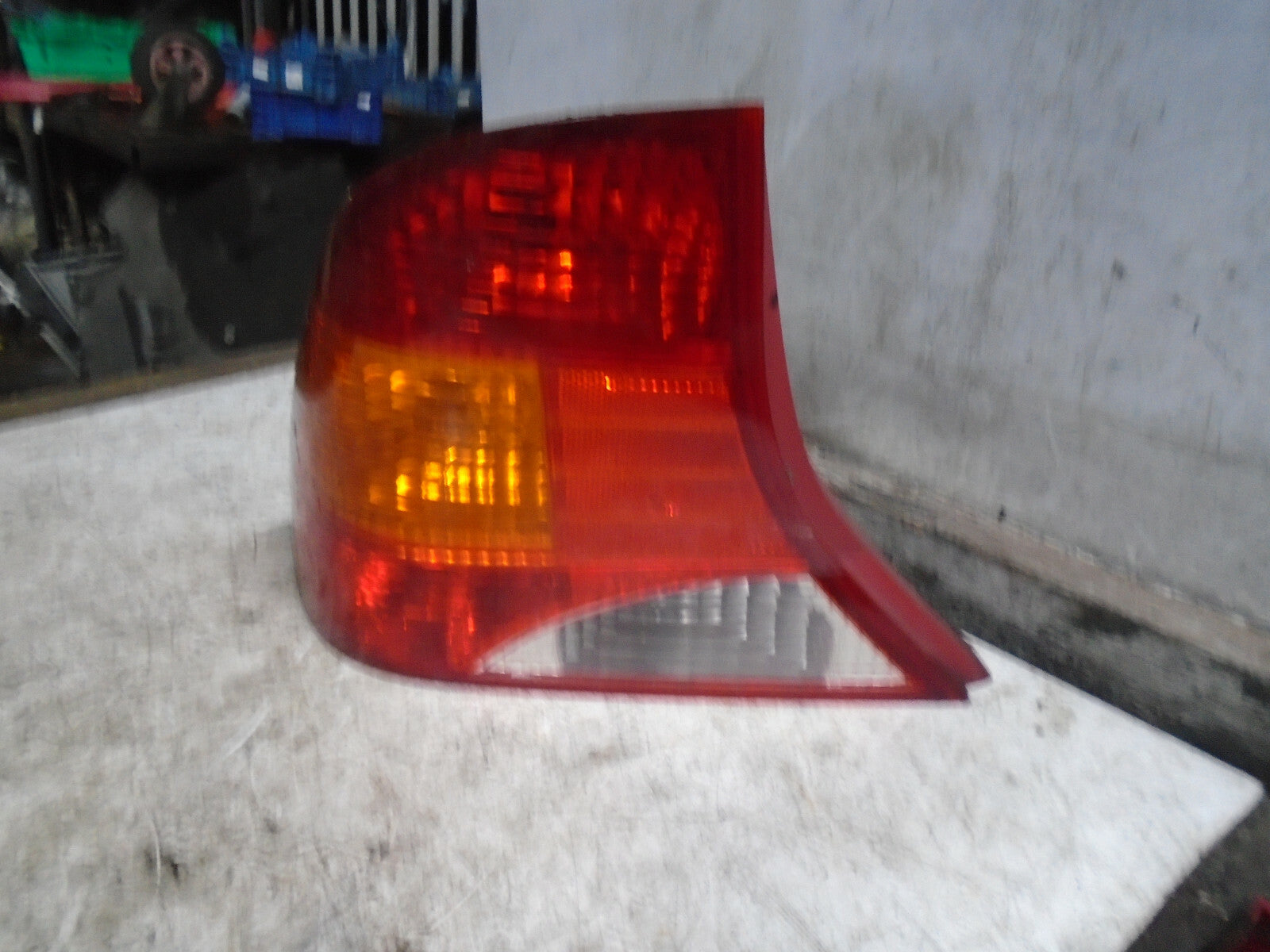 FORD FOCUS MK1 2004 NSR PASSENGER SIDE REAR TAIL LIGHT TAIL LAMP