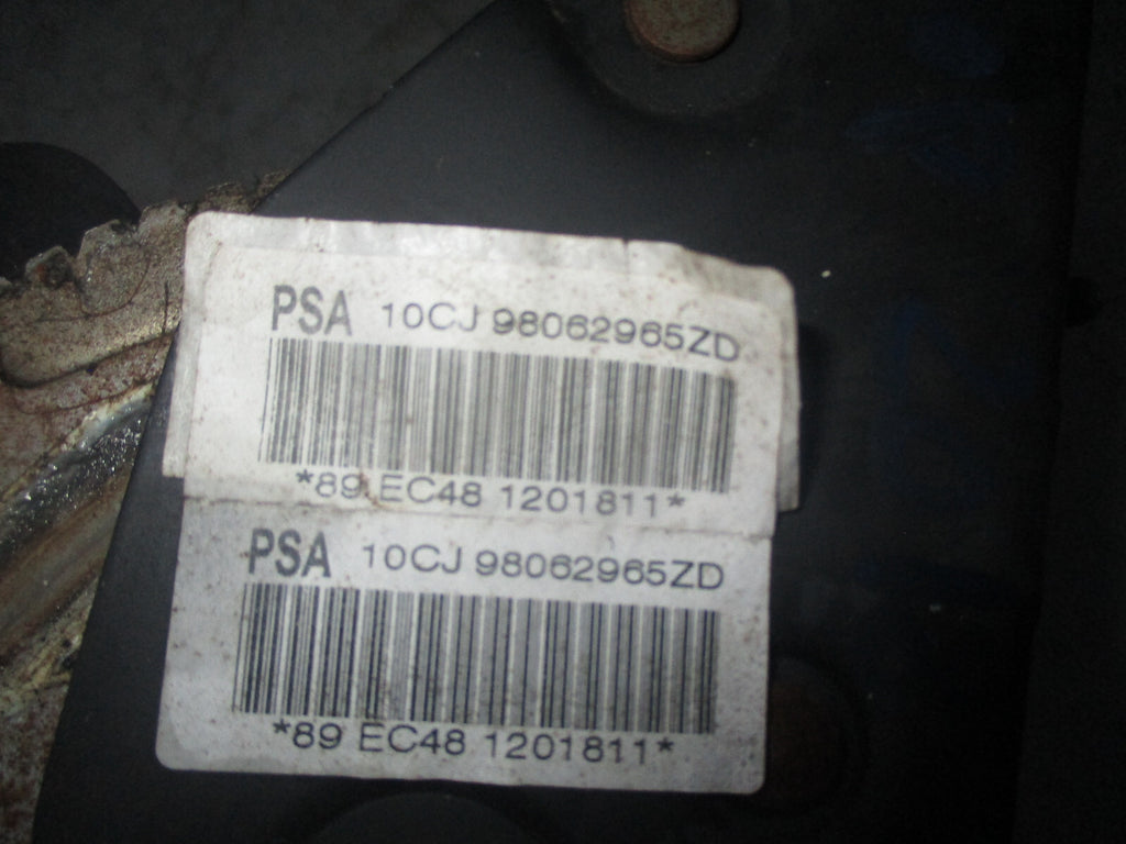 PEUGEOT 208 2017 HANDBRAKE LEVER 98062965ZD