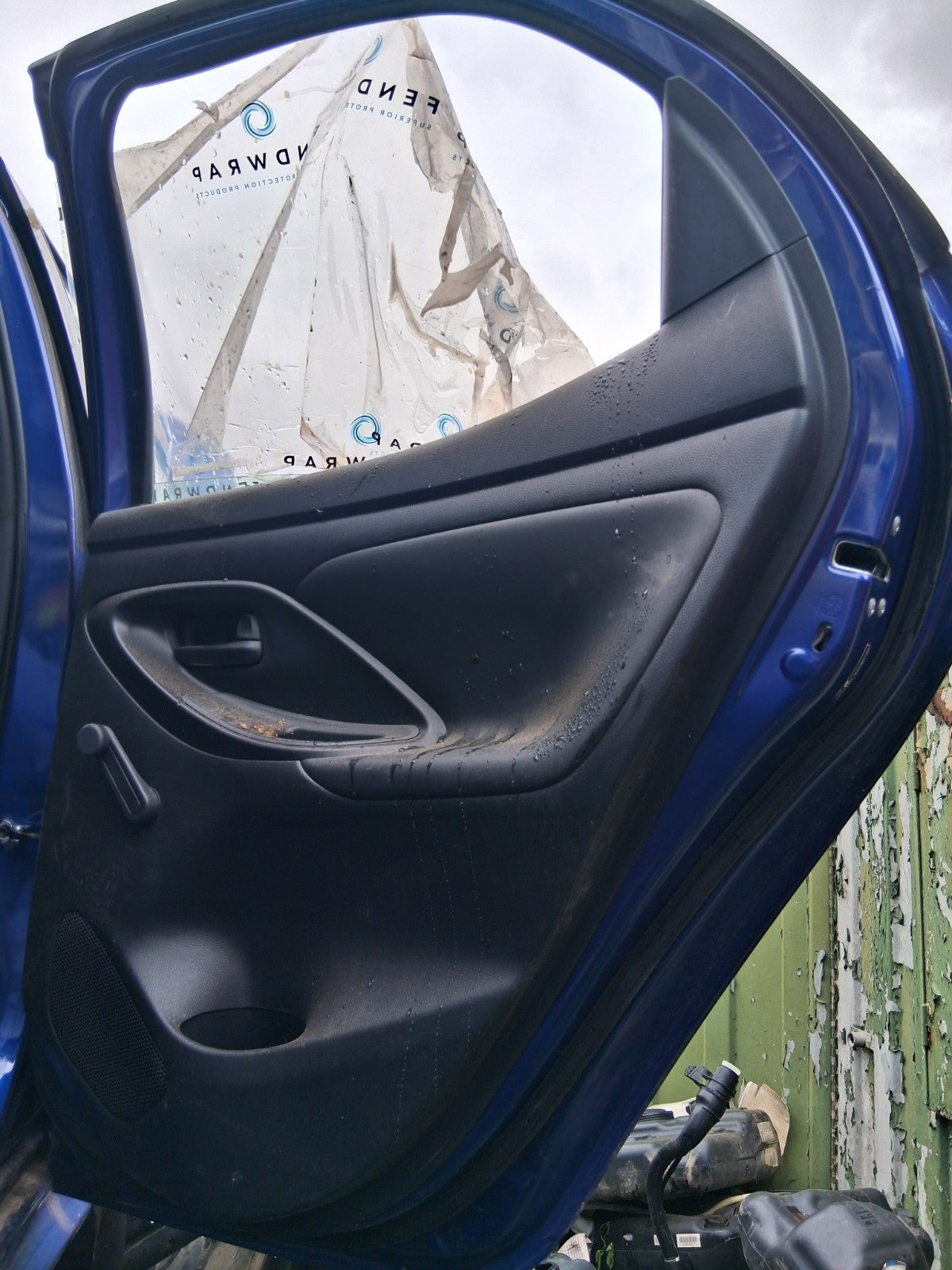 2023 TOYOTA YARIS MK4 OSR DRIVER SIDE REAR RIGHT WINDOW GLASS