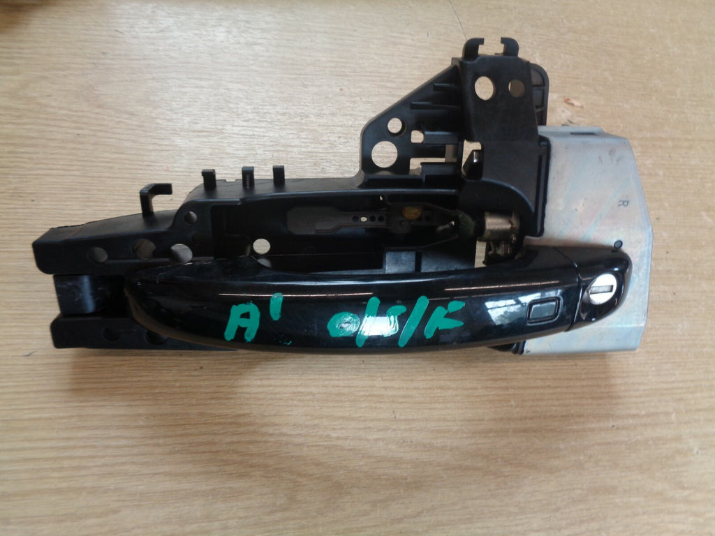 AUDI A1 SPORTBACK 8X 2015 OS DRIVER SIDE EXTERIOR  DOOR HANDLE 8T2837886B