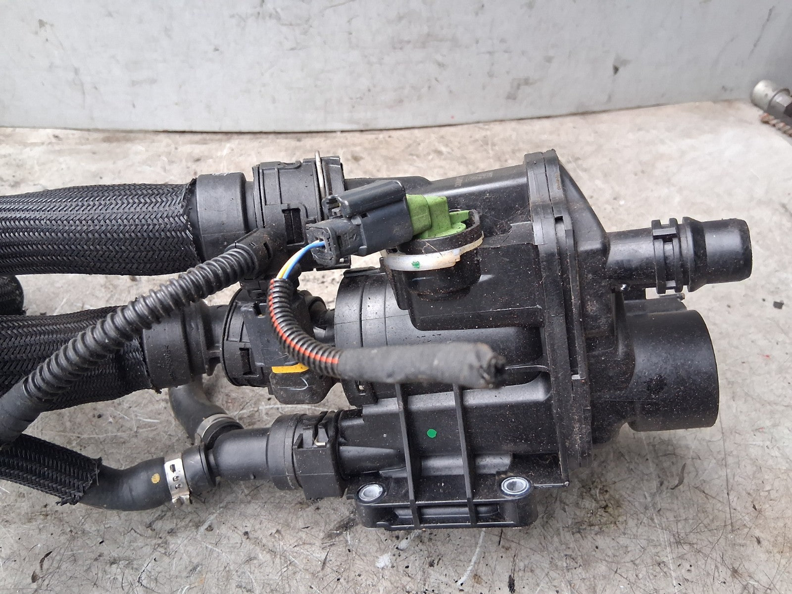 CITROEN C4 MK3 2023 1.2 PETROL THERMOSTAT HOUSING 9812131480