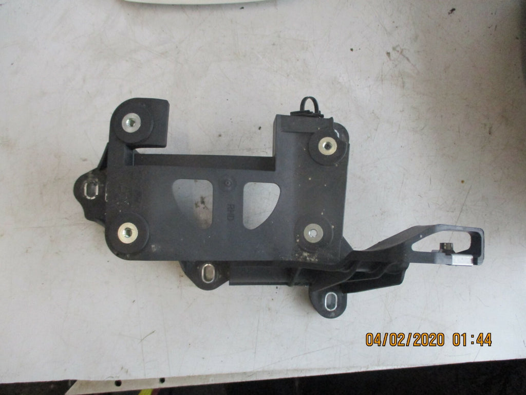 FORD FOCUS MK3 2015 GEAR STICK SELECTOR SURROUNDING BRACKET MOUNT F1FR7C453DKD