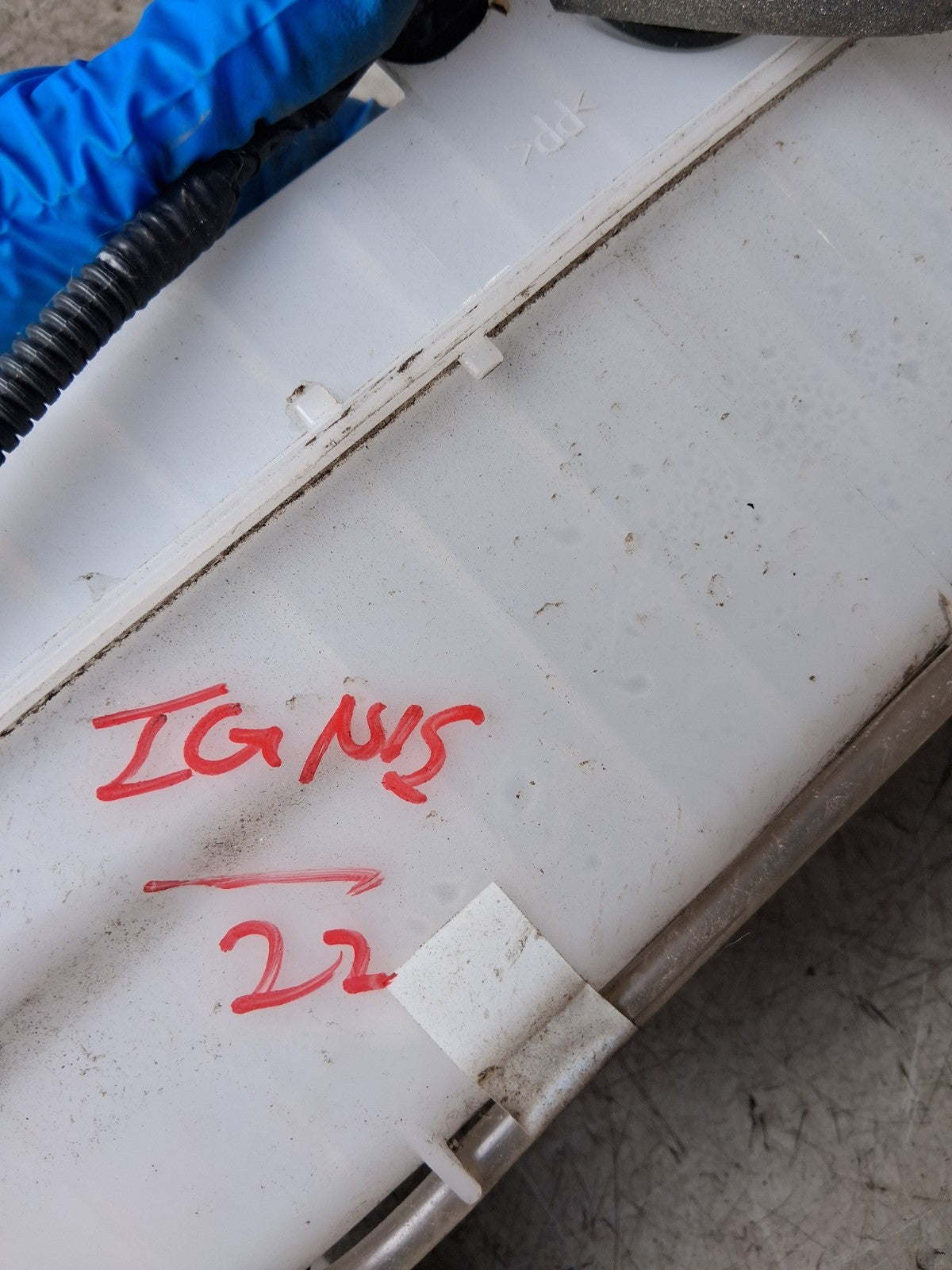 2022 SUZUKI IGNIS FRONT WINDSCREEN WASHER BOTTLE RESERVOIR TANK 38400-62R10