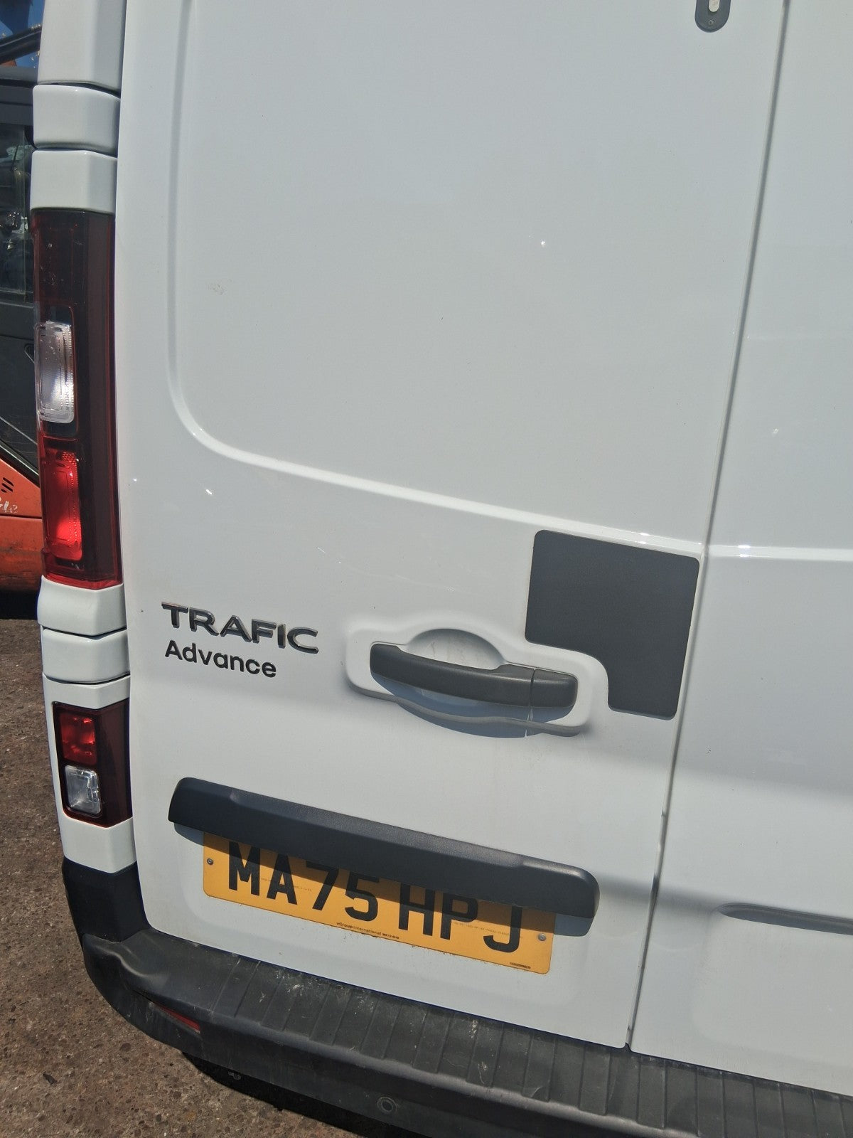 2025 RENAULT TRAFIC X82 MK3 NSR PASSENGER SIDE REAR LEFT COMPLETE DOOR WHITE