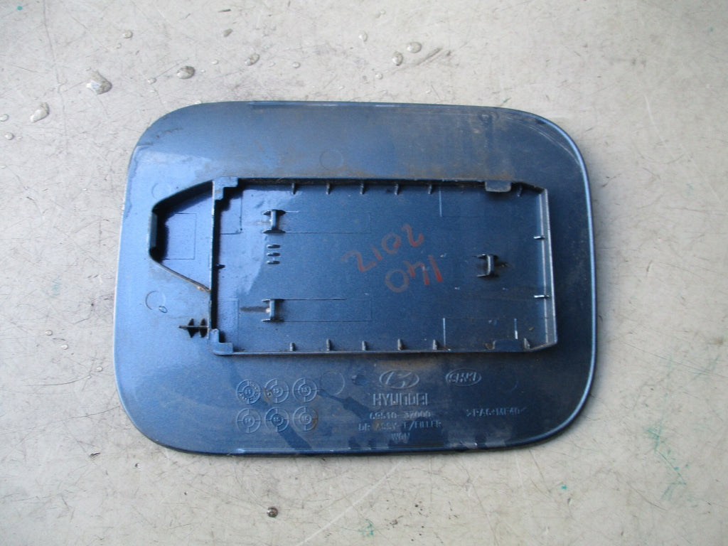 2012 HYUNDAI I40 1.7 DIESEL FUEL FLAP BLUE 695103Z000