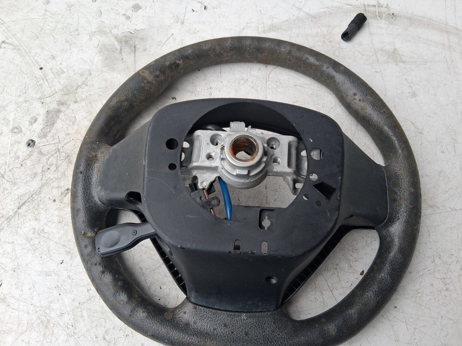 2020 TOYOTA AYGO MK2 3 SPOKE MULTIFUNCTION LEATHER STEERING WHEEL 451000H050