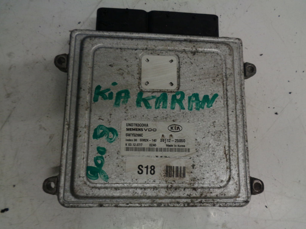 KIA CARENS 2008 2.0 MK2 PETROL ENGINE ECU ENGINE CONTROL MODULE UNIT 3911225050
