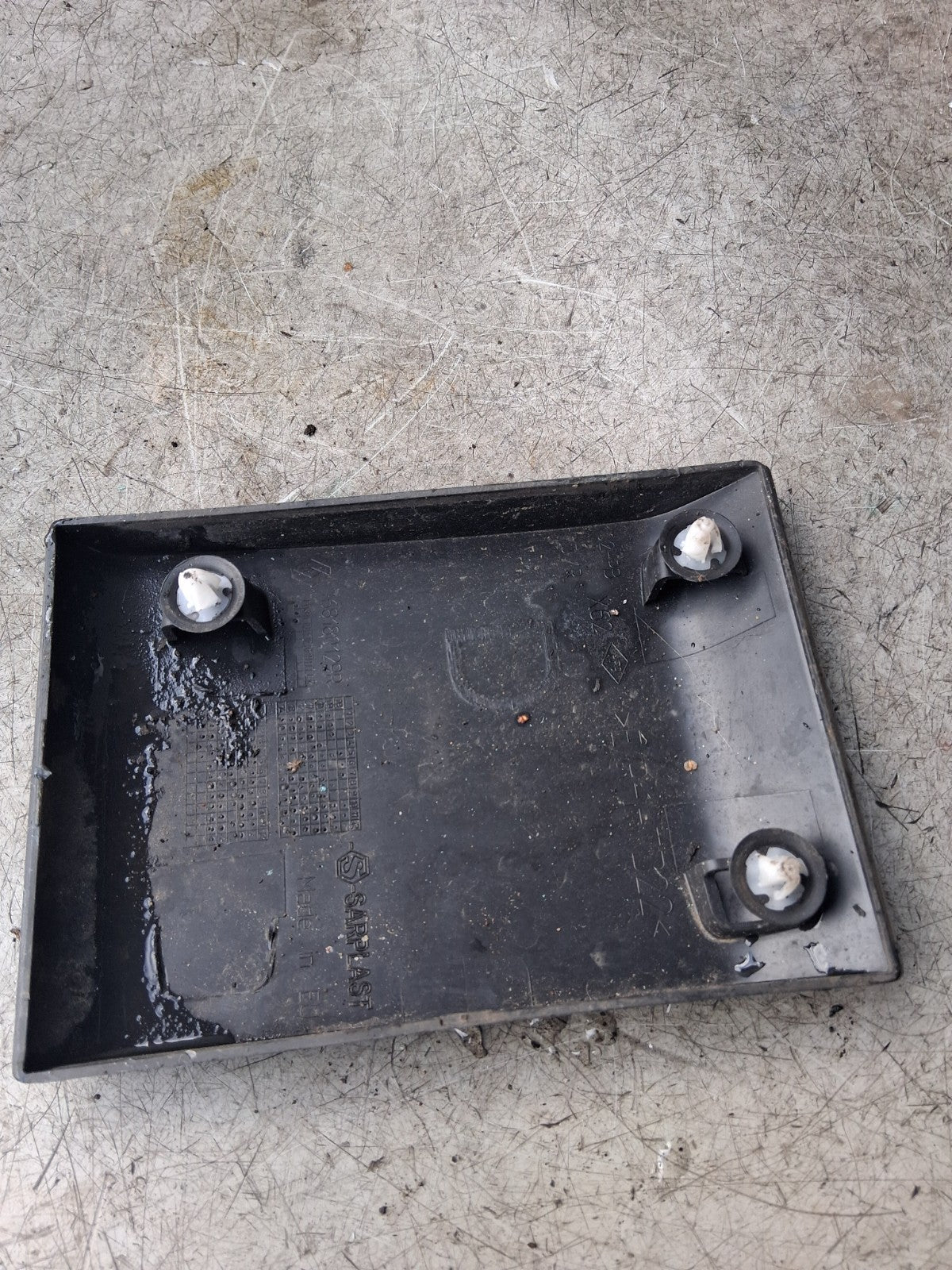 2019 RENAULT MASTER BODY MOULDING TRIM PANEL 768180129R