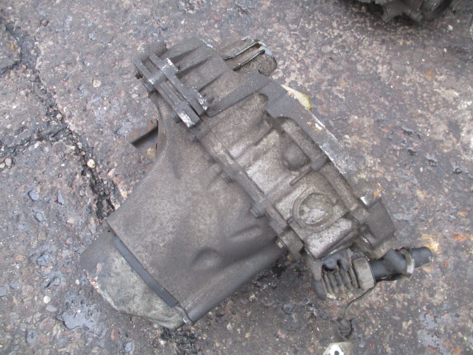 2005 PEUGEOT 206 1.1 PETROL 5 SPEED MANUAL GEARBOX 9650882910