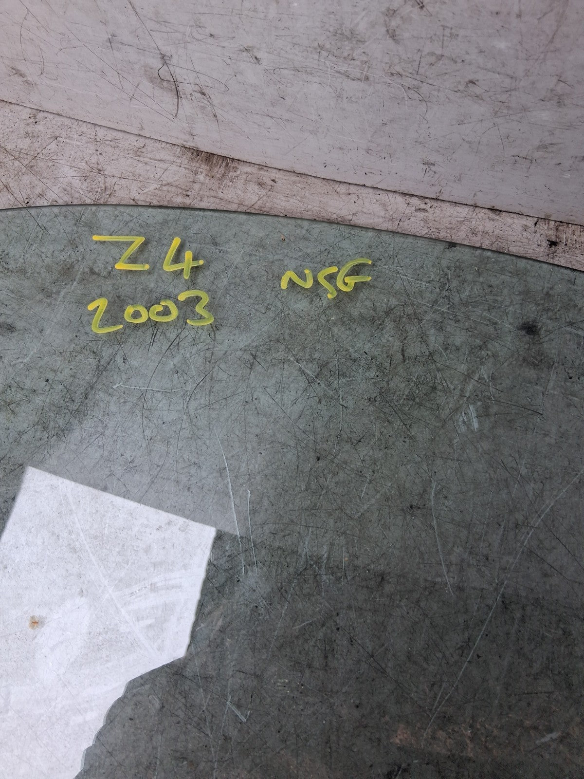 2003 BMW Z4 DOOR NSF PASSENGER SIDE FRONT LEFT WINDOW GLASS 43R000262