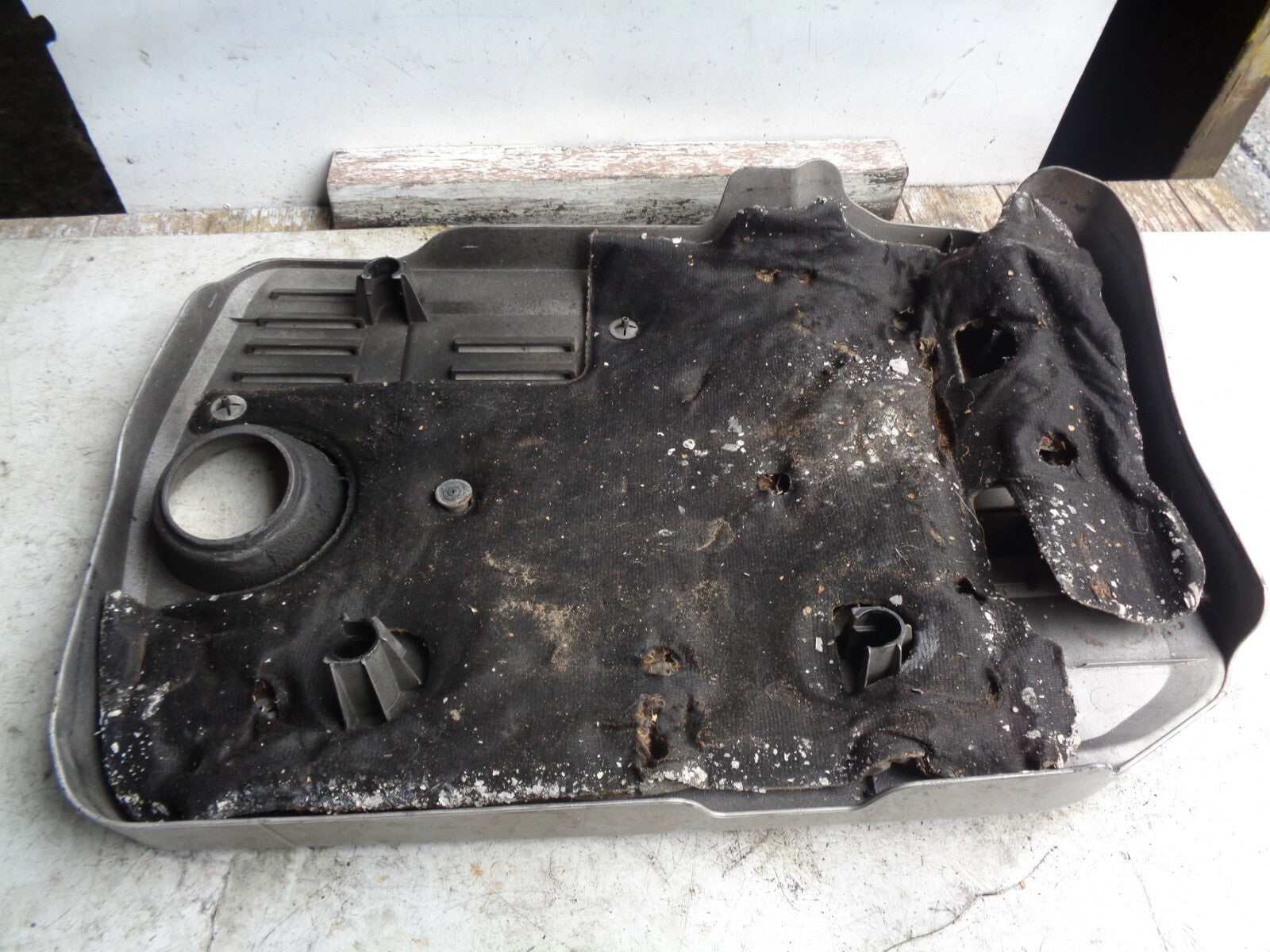 ALFA ROMEO 159 1.9 JTDM 16V ENGINE TOP COVER 55201210