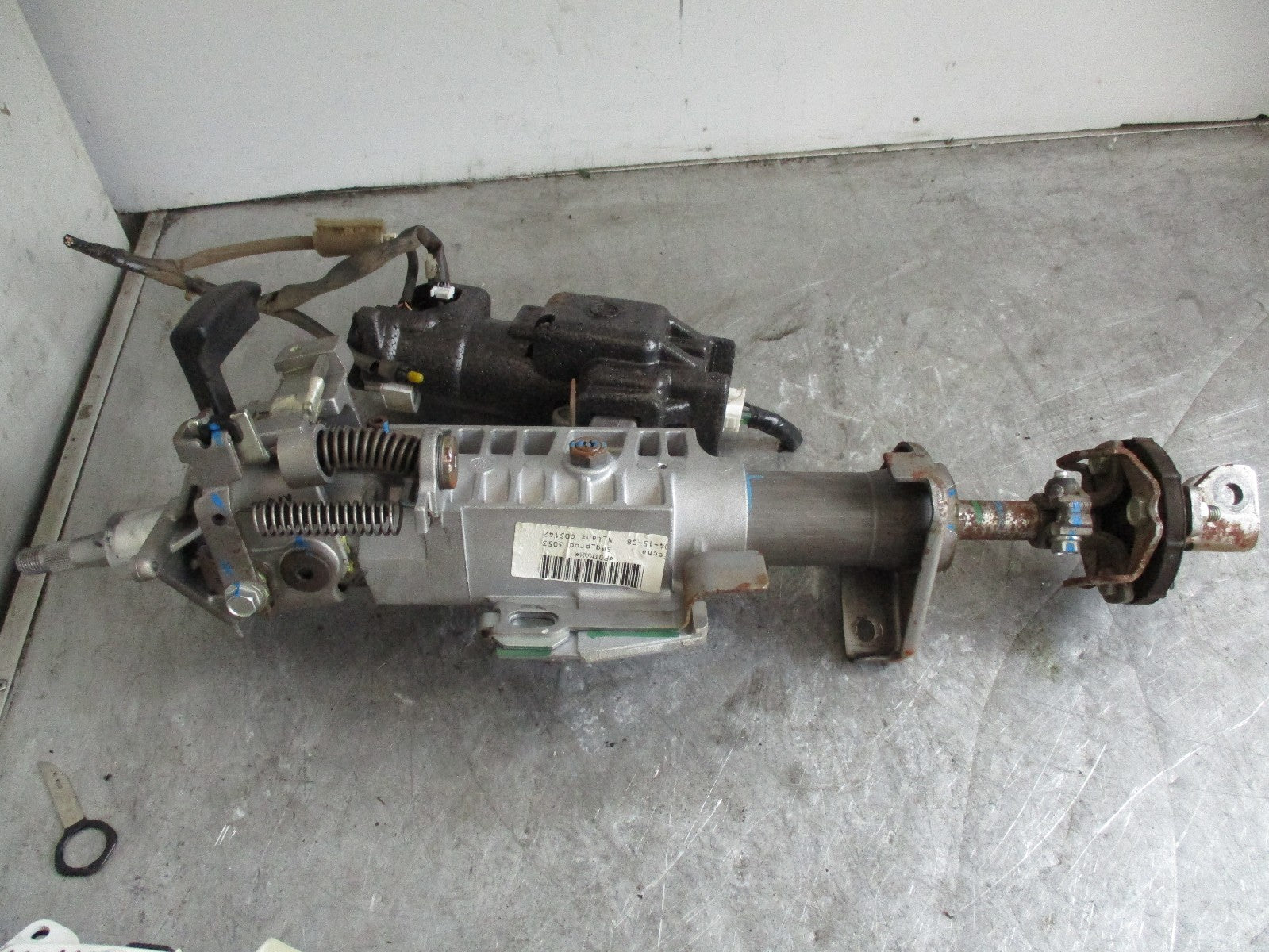 NISSAN NAVARA D40 (MK2) UPPER ADJUSTABLE STEERING COLUMN AND BARREL