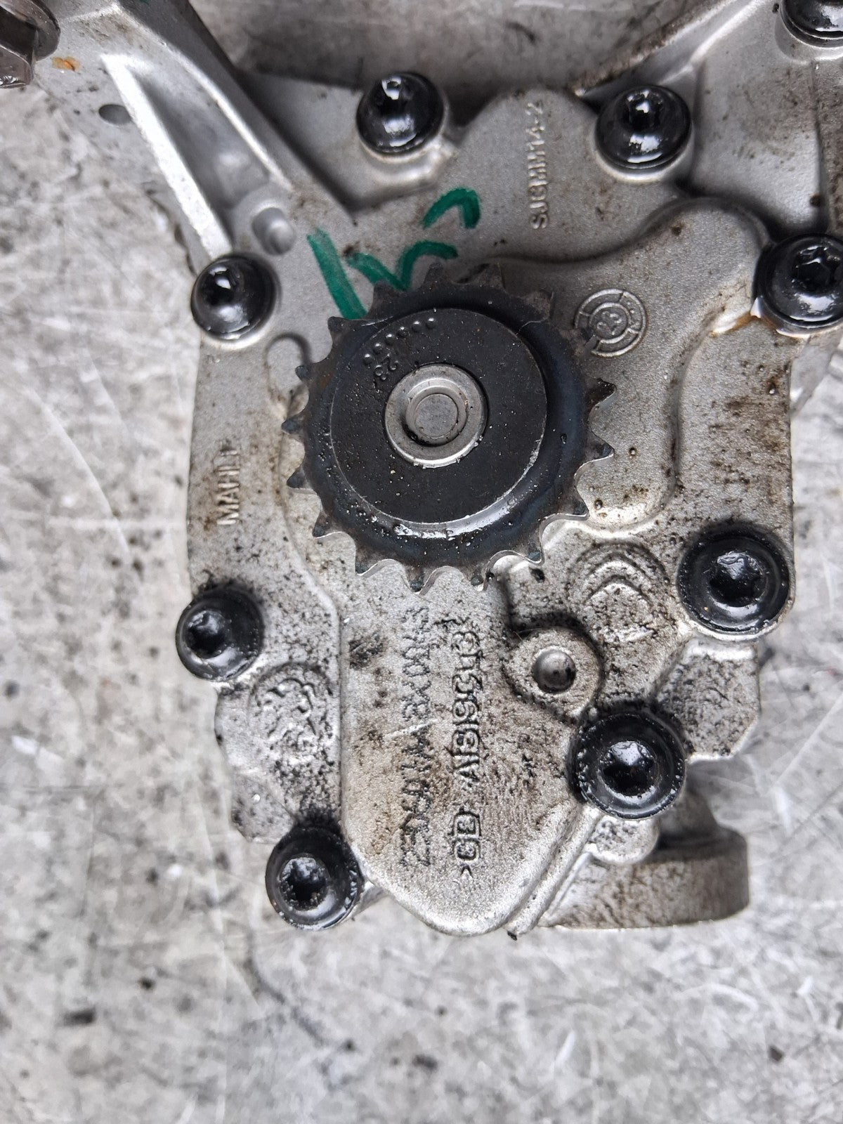 CITROEN C4 MK3 2023 1.2 PETROL ENGINE OIL PUMP 9837408880