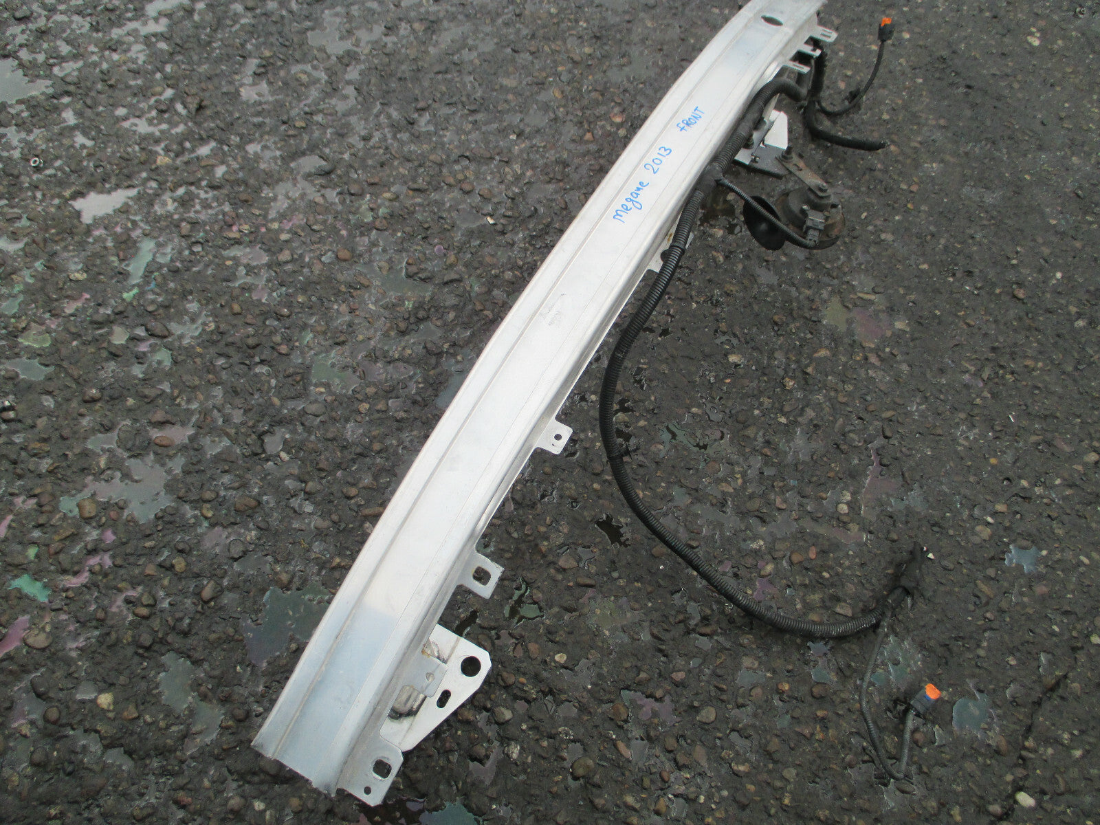 RENAULT MEGANE MK3 2013 FRONT IMPACT REINFORCEMENT CRASH BAR