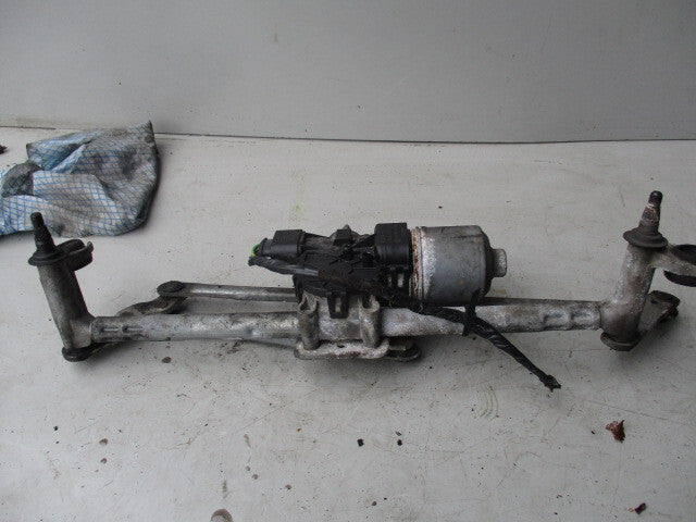 SEAT IBIZA 2011 FRONT WIPER MOTOR WITH LINKAGES 6R2955119A