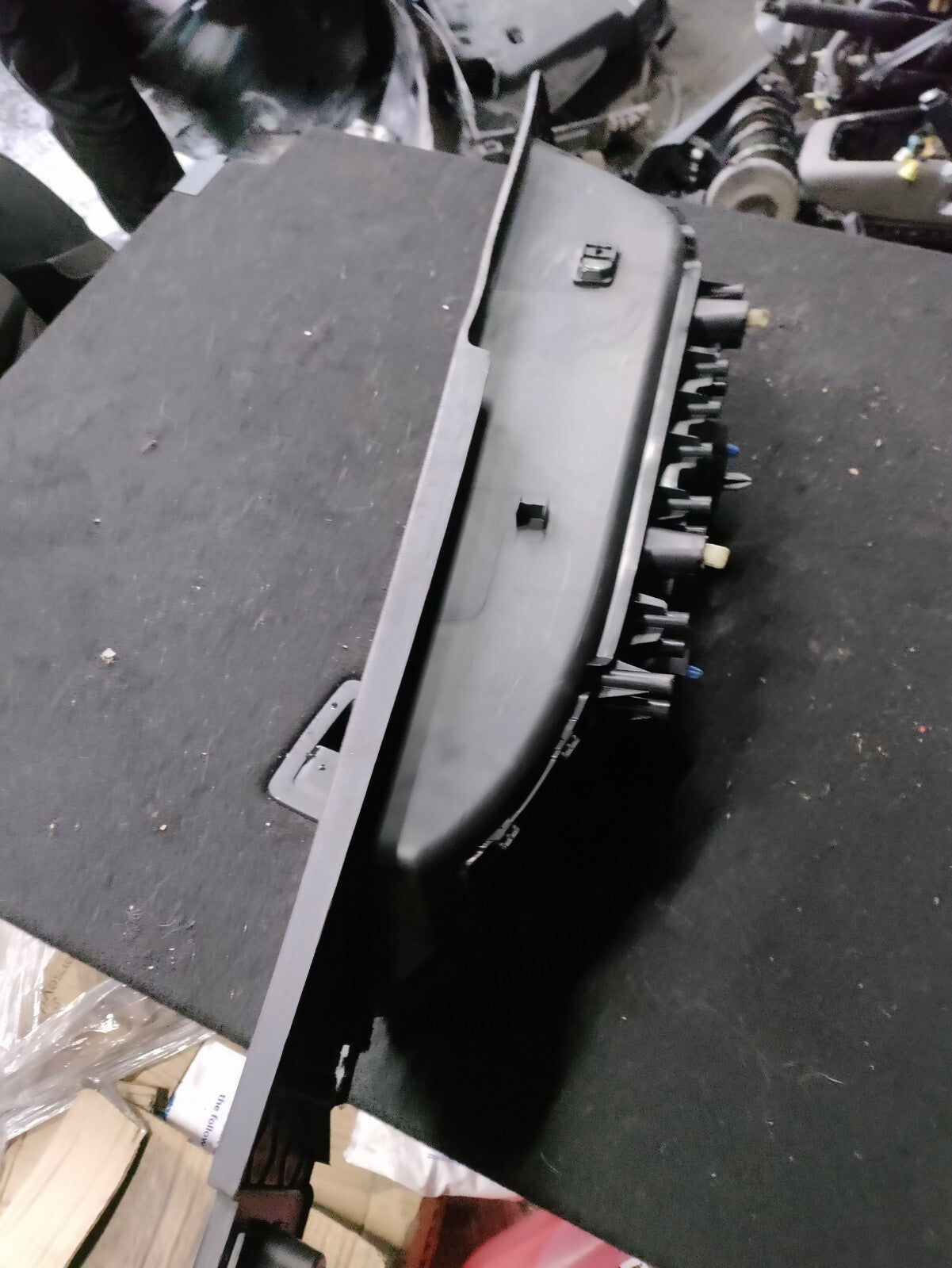 VAUXHALL VIVARO MK3 2021 NS PASSENGER SIDE STEP COVER 98121117ZD