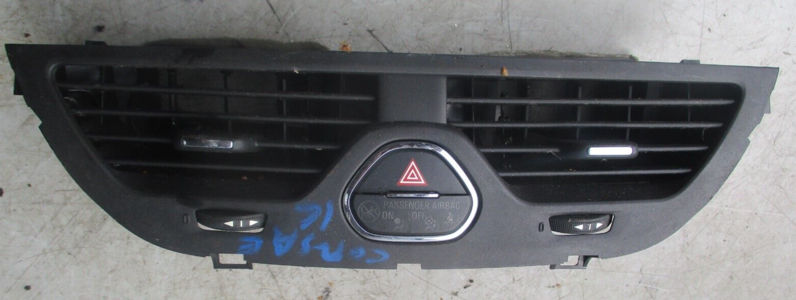 VAUXHALL CORSA E 2016 DASHBOARD CENTRE AIR VENT 464000934