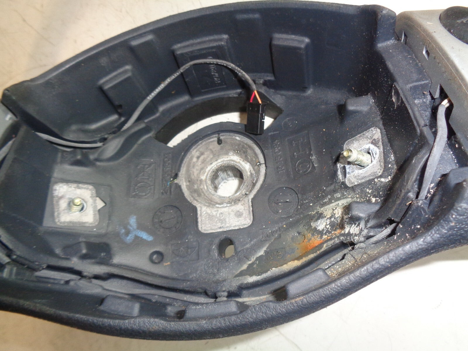 BMW MINI COOPER R50 LEATHER 2 SPOKE STEERING WHEEL