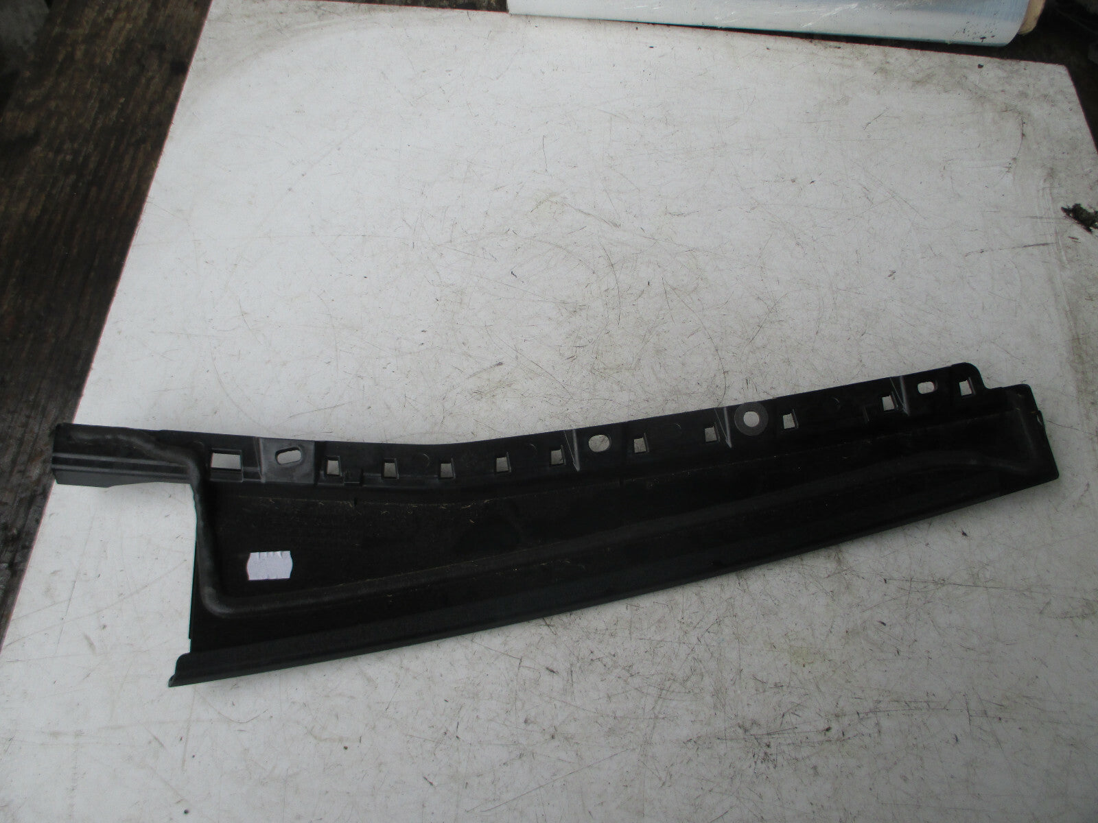 FORD GALAXY MK4 2020 OSR DRIVER SIDE REAR DOOR TRIM GLOSS BLACK EM2B-U254A42