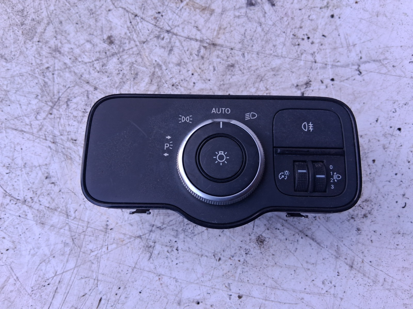 2020 MERCEDES BENZ SPRINTER W907 HEADLIGHT ADJUSTER CONTROL SWITCH A9079053102