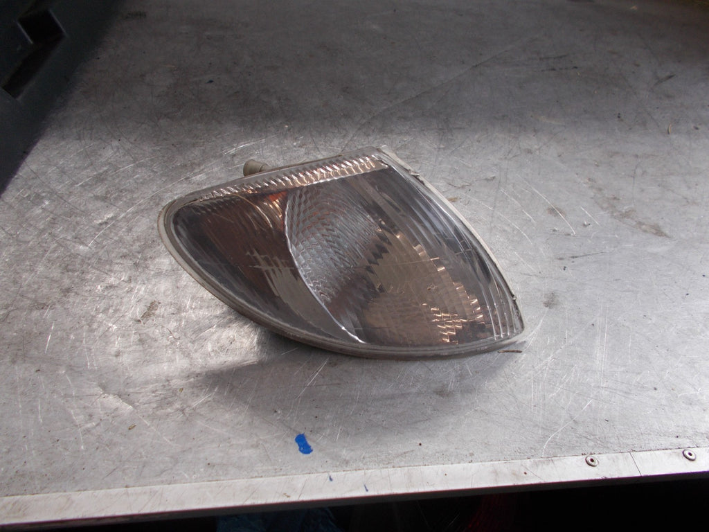 RENAULT MEGANE MK1 1999 1.6 OFF SIDE DRIVER SIDE FRONT INDICATOR LAMP 7700831467