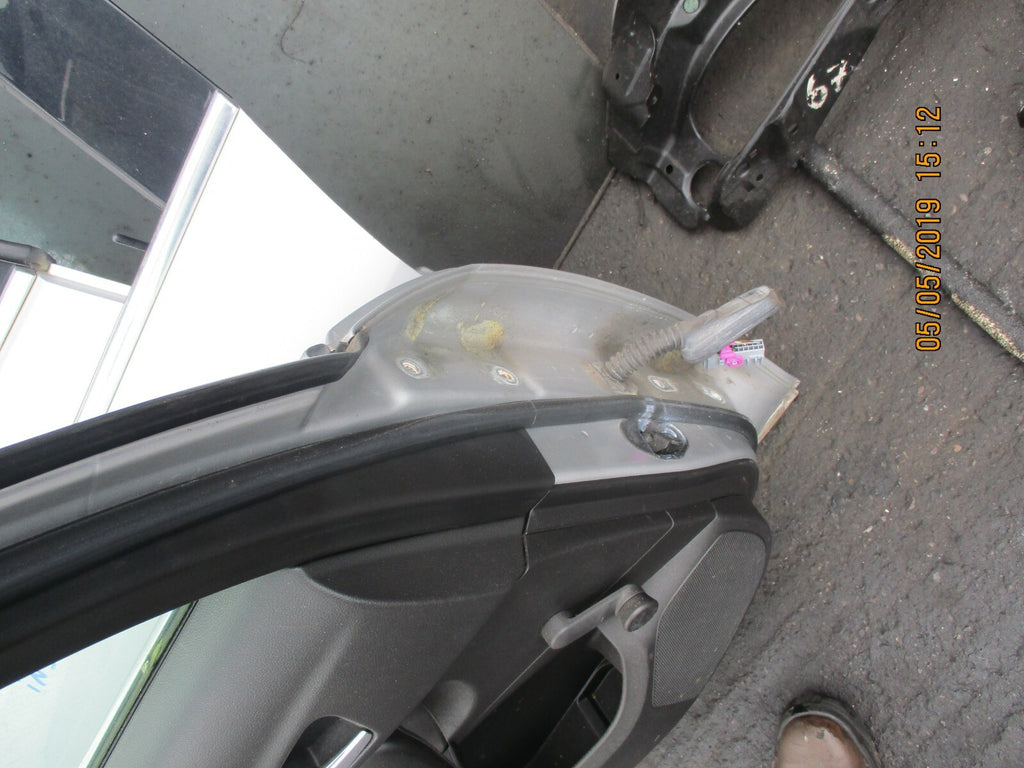 VAUXHALL INSIGNIA A (MK1) NSR PASSENGER SIDE REAR COMPLETE DOOR SILVER Z176