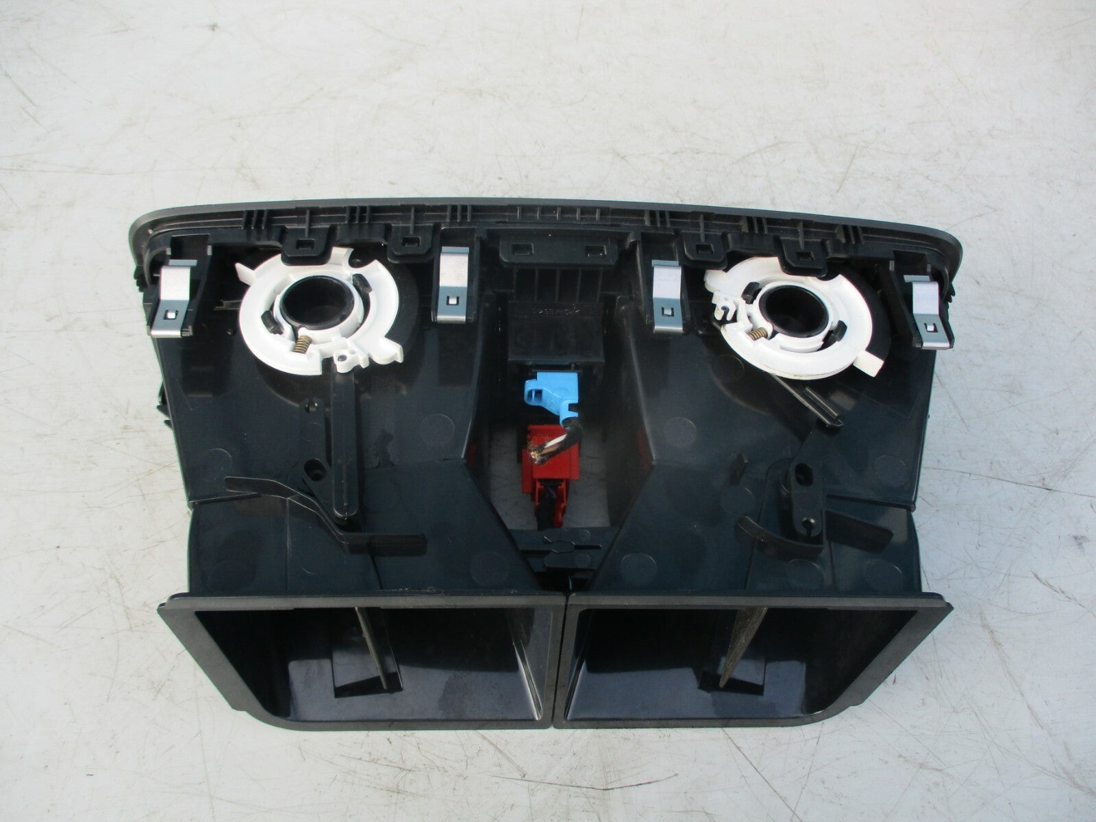 SKODA YETI 5L 2014 HEATER AIR BLOWER VENT HAZARD SWITCH PASSENGER AIR BAG UNIT