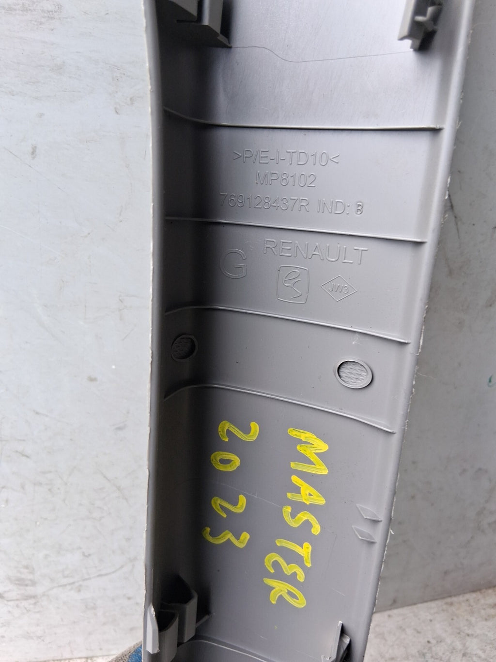 2023 RENAULT MASTER MK3 NS PASSENGER SIDE B PILLAR TRIM COVER PANEL 769128437R