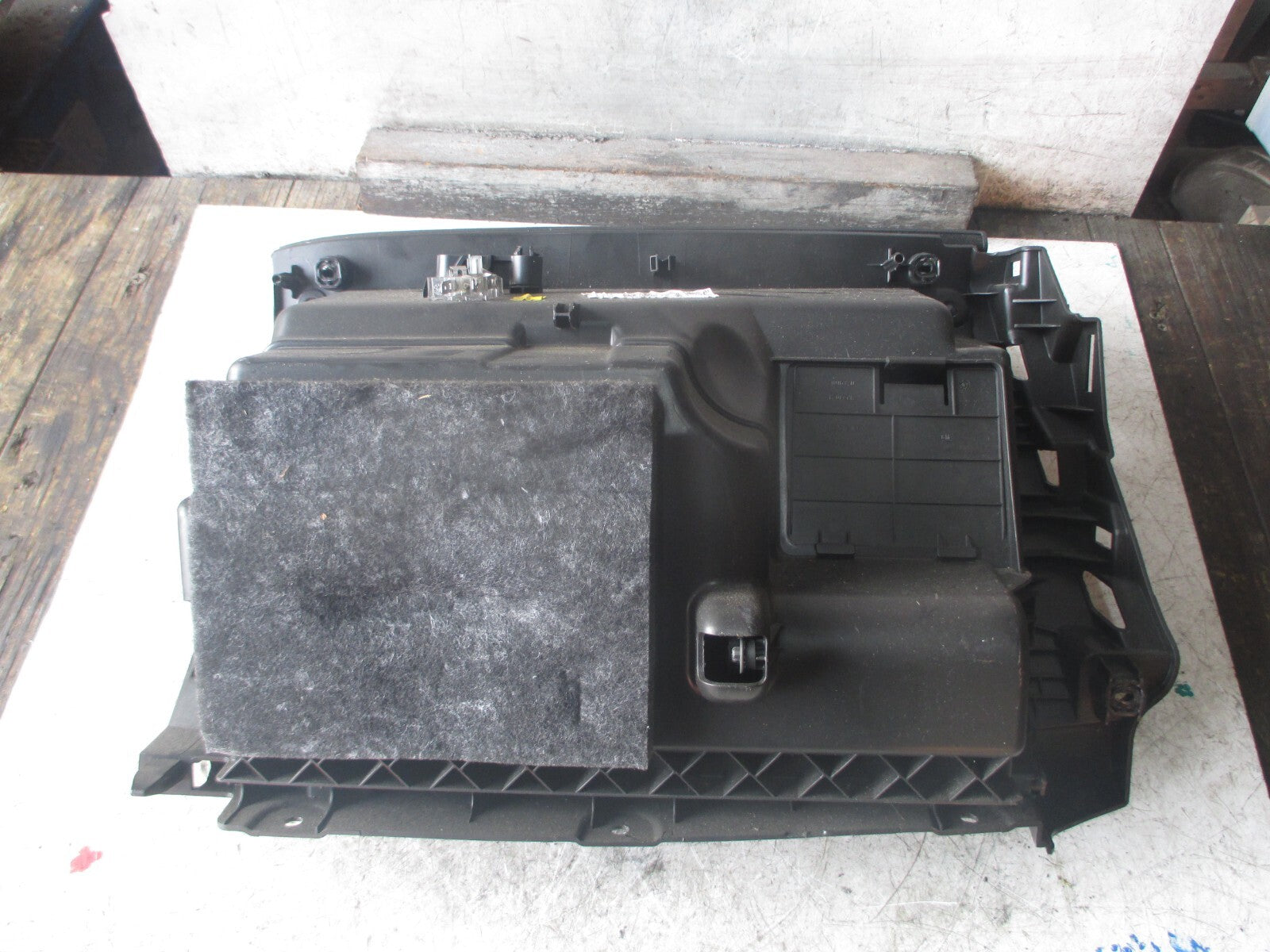 VAUXHALL INSIGNIA 2011 GLOVEBOX GLOVE BOX 13273294
